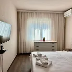 Balkan Beauty By He-ra * スコピエ