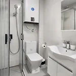 Balkan Beauty By He-ra * スコピエ