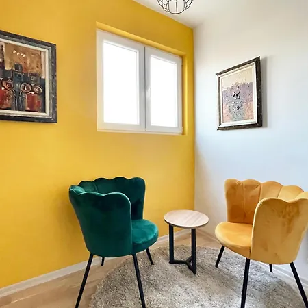 He-ra Centre Apartment *