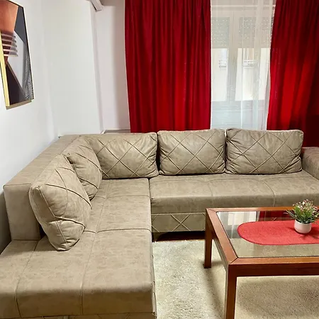 Apartment He-ra Centre