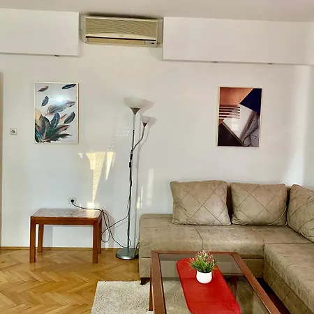 Apartment He-ra Centre