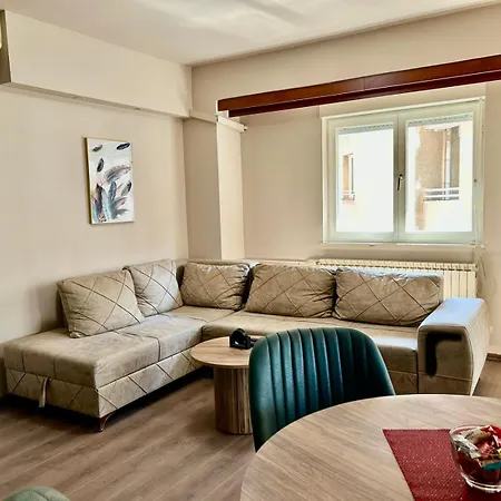 Balkan Beauty By He-ra * Skopje