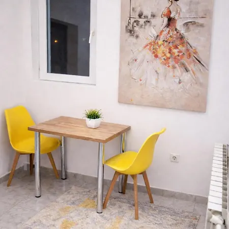 Balkan Beauty By He-ra 스코페