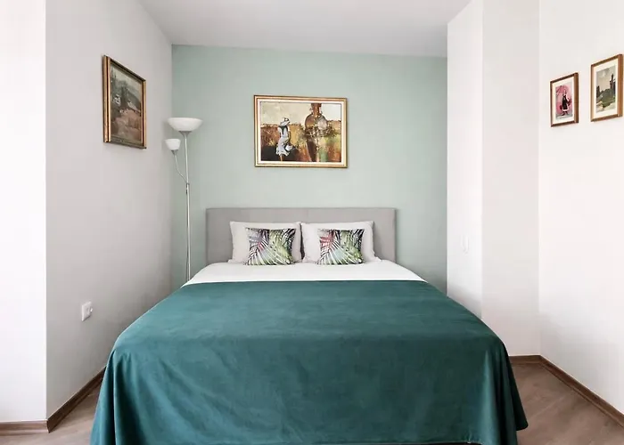 Balkan Beauty By He-ra