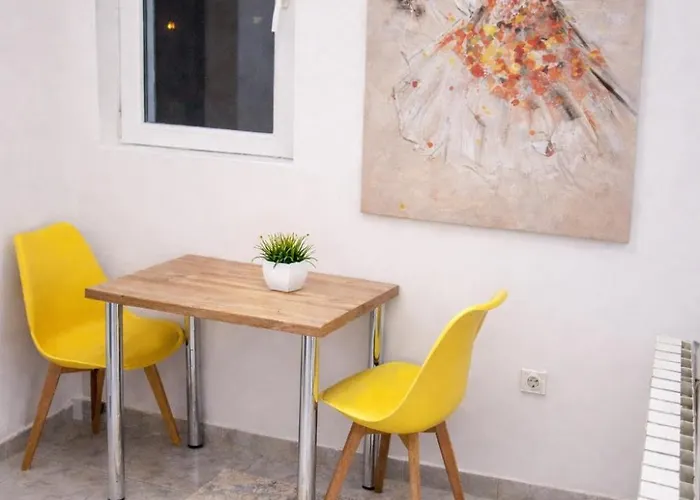 Balkan Beauty By He-ra 스코페