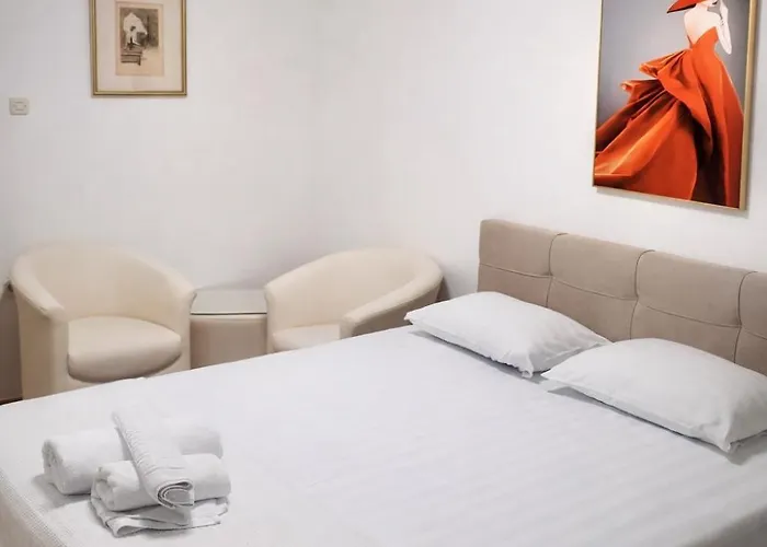 Balkan Beauty By He-ra *